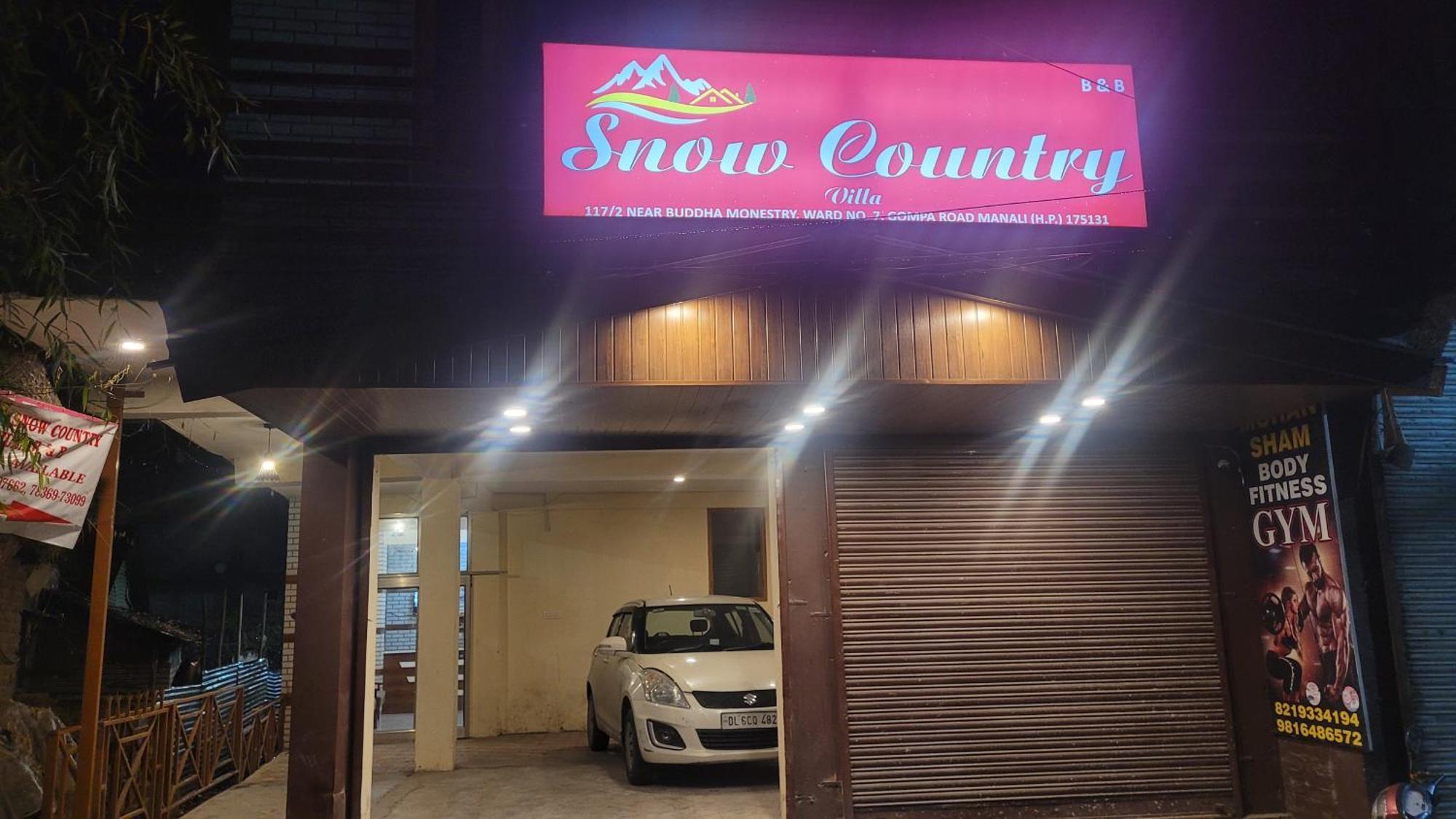 Hotel Snow Country Villa Manāli Kültér fotó
